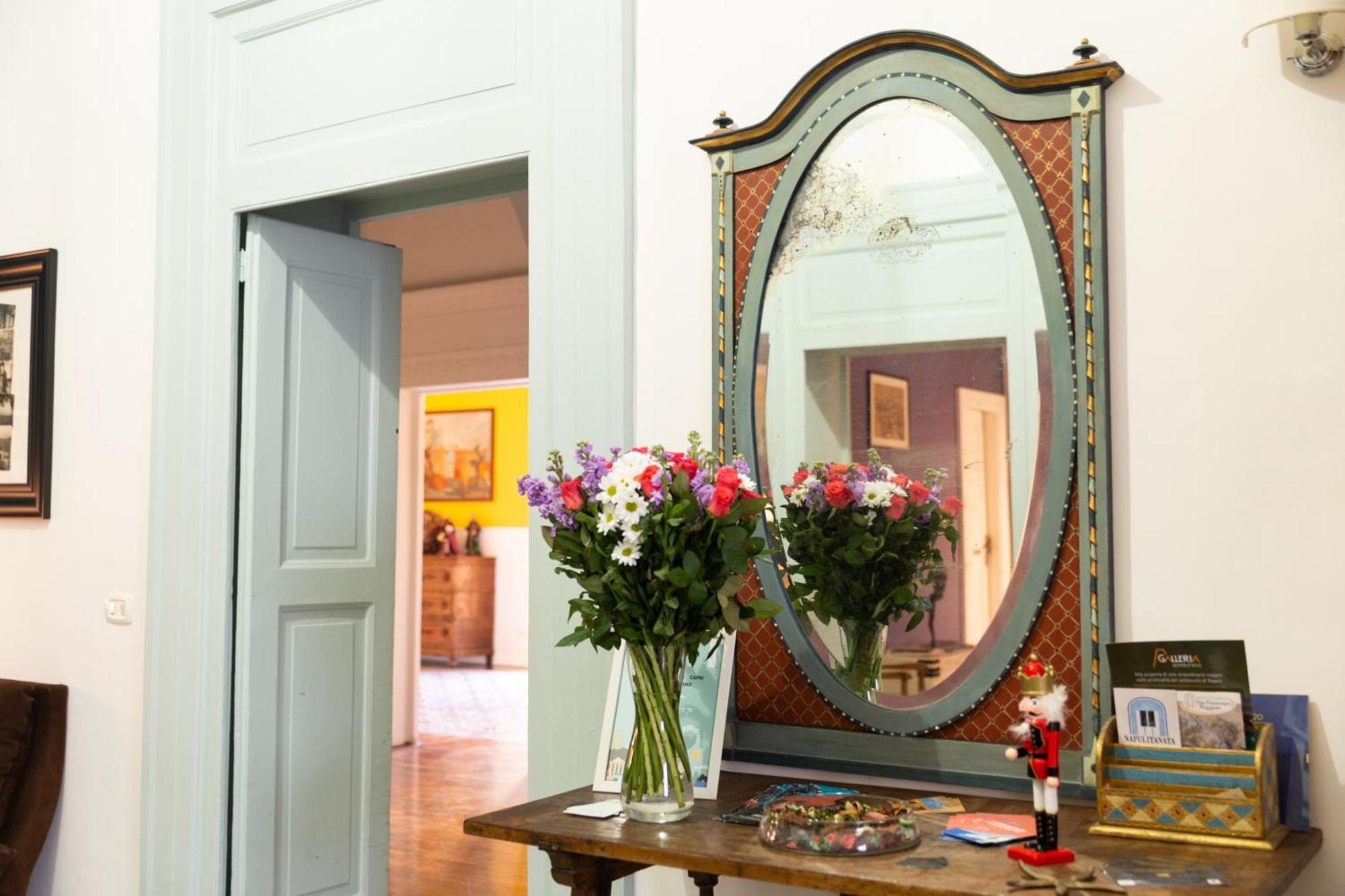 B&B Palazzo Mirelli Napoli Eksteriør bilde