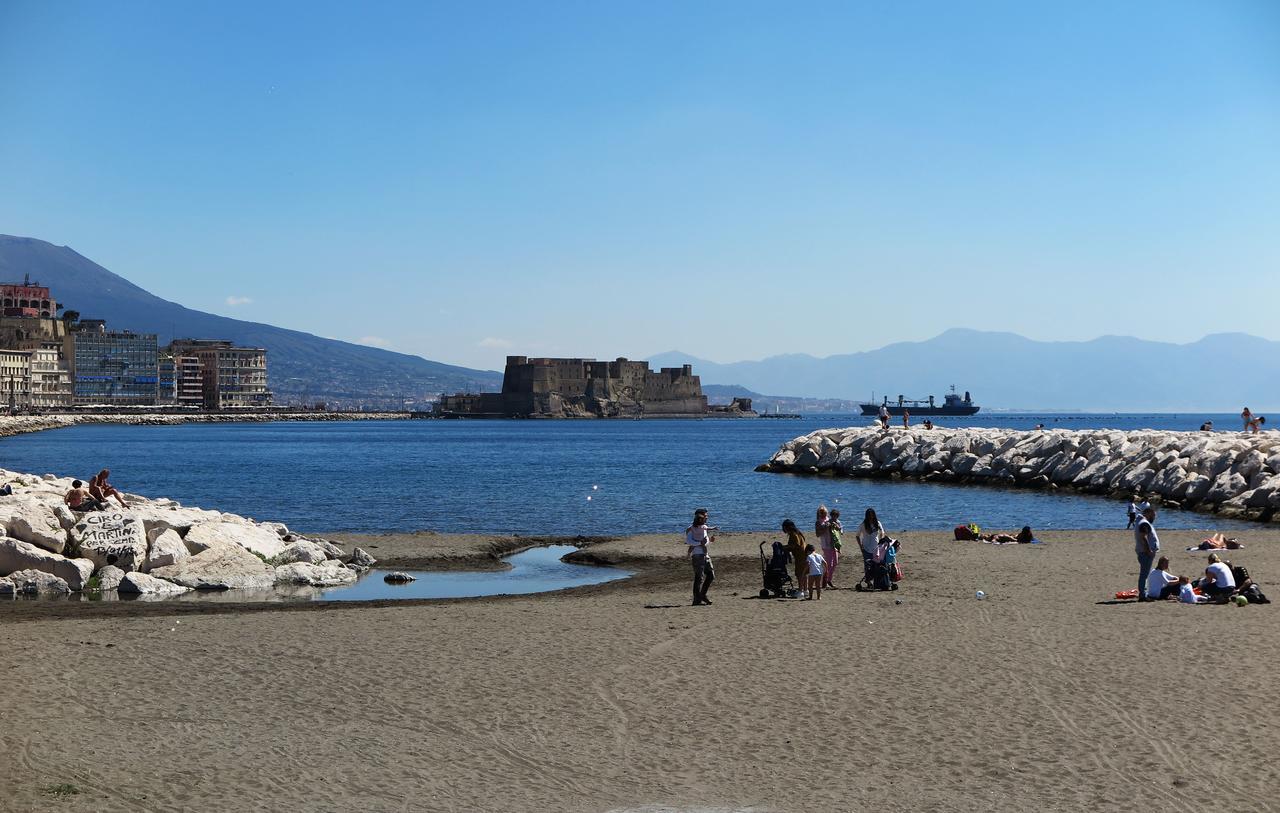 B&B Palazzo Mirelli Napoli Eksteriør bilde